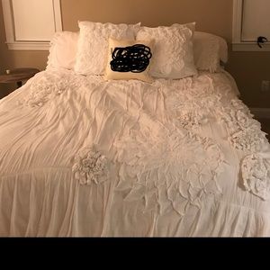 Anthropologie King Duvet, bed skirt, shams